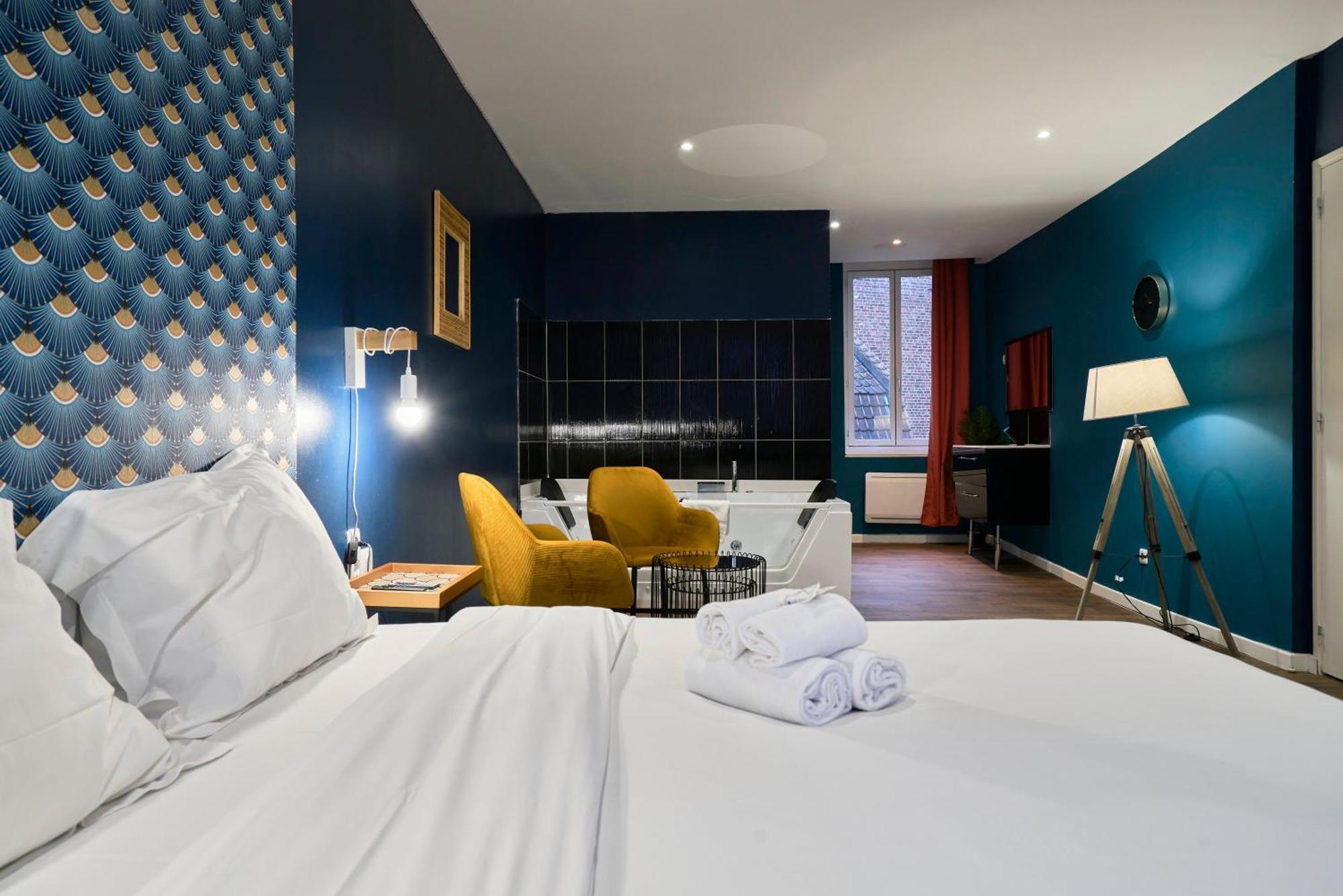Ng Suitehome - Lille I Roubaix Centre I Grand Place - Balneo - Netflix - Wifi Екстериор снимка